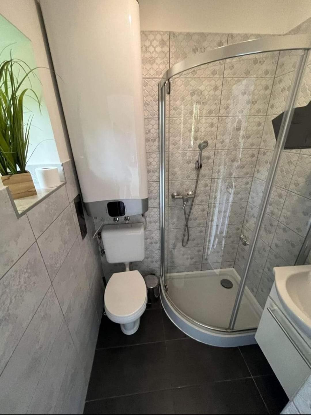 Kismano Apartman Orfű Exterior foto